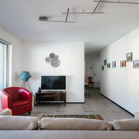 Casa Leini By Quokka 360 - Two-bedroom 3 Minutes From Lido Di *