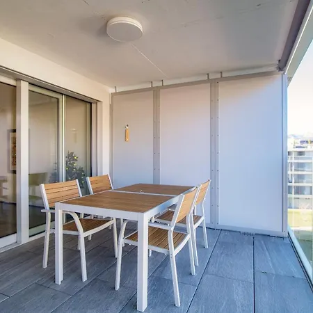 Casa Leini By Quokka 360 - Modern Two Bedroom Near Lido Di Apartment *