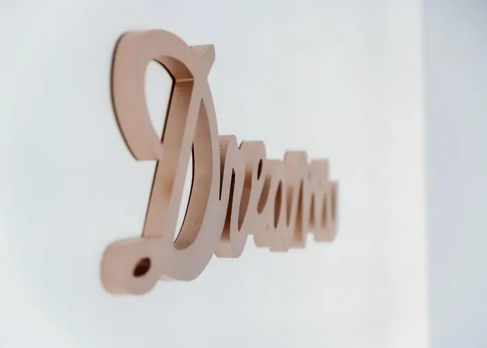 Casa Leini By Quokka 360 - Two-bedroom 3 Minutes From Lido Di *