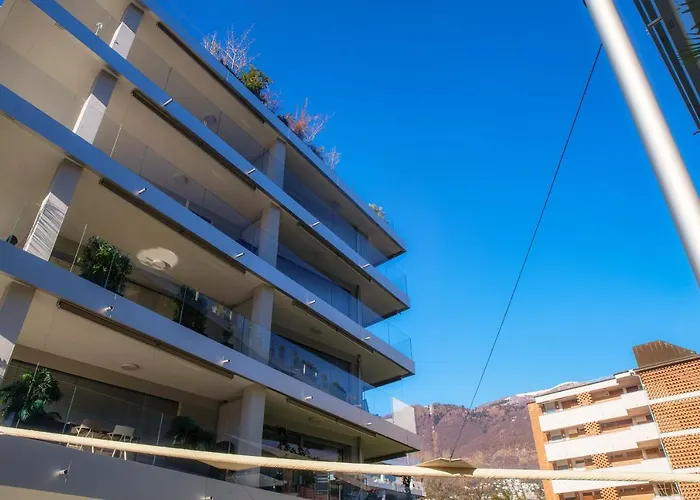 Casa Leini By Quokka 360 - Two-bedroom 3 Minutes From Lido Di アパート ロカルノ